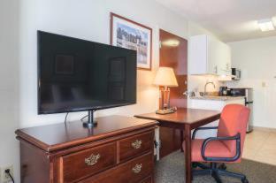 Studio 6 Duluth Ga Near Gas South District الغرفة الصورة